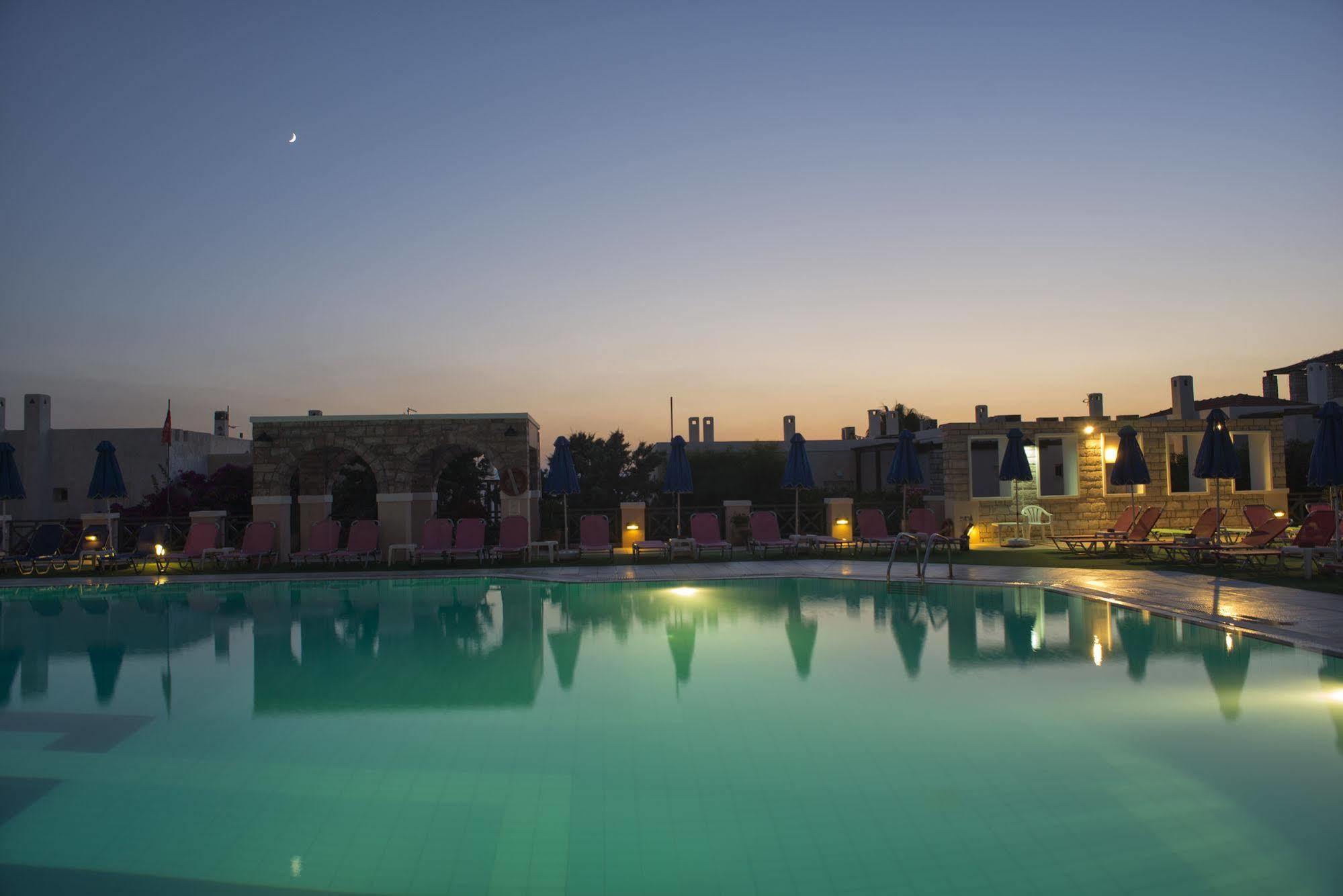 Dionysos Authentic Resort & Village Agia Fotia  Extérieur photo